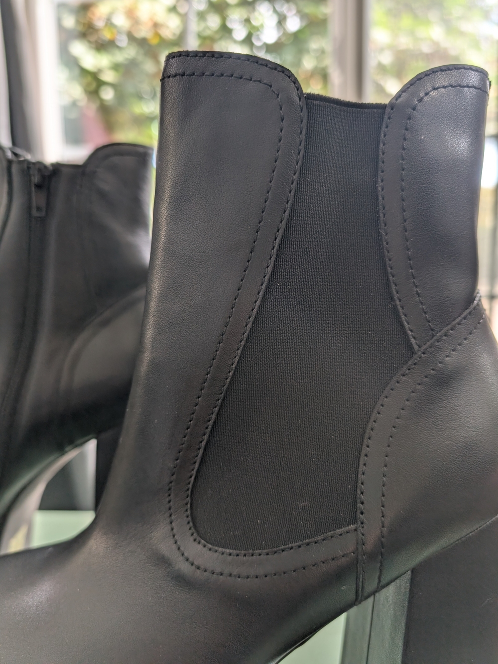 ✨Jeffrey Campbell Kickster Black Leather Platform Ankle Boots Lug Sole Sz 8 - Picture 5 of 11